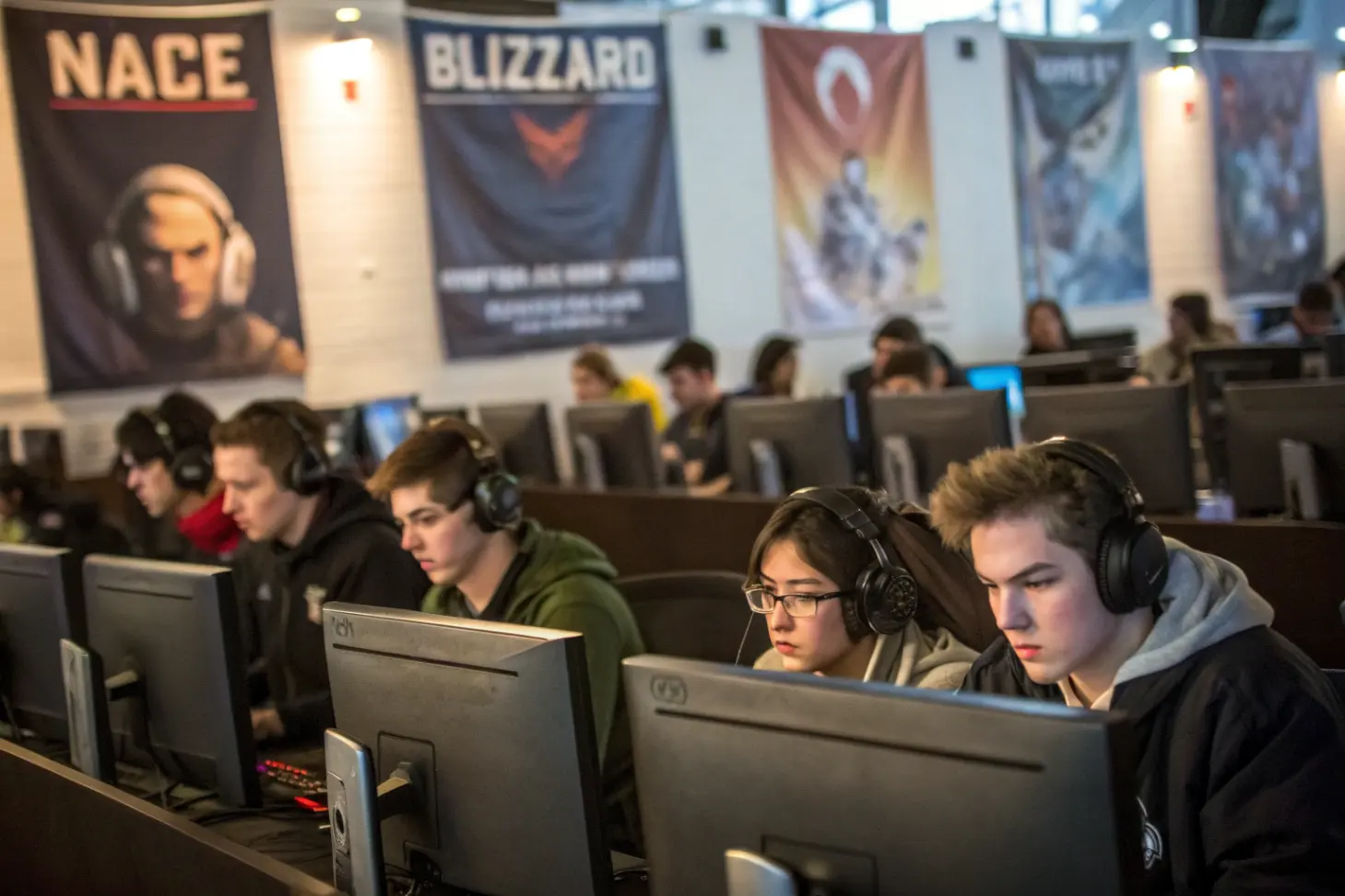 Overwatch в колледжах и путь в профессиональный киберспорт